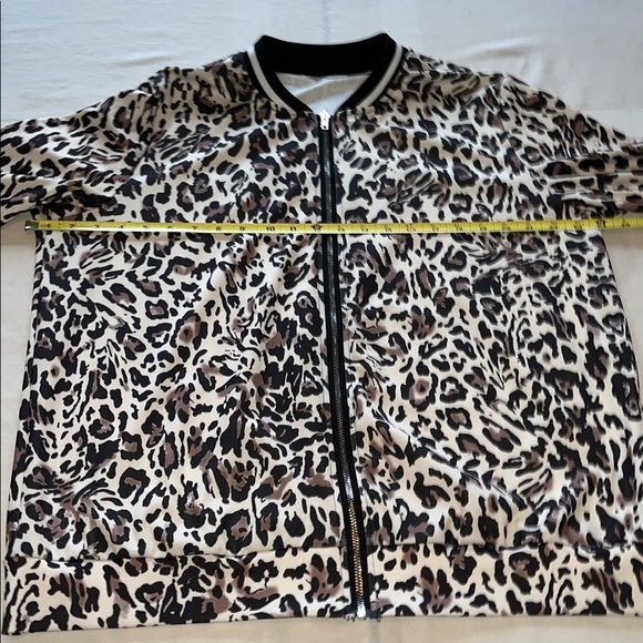 Leopard Print Women's Jacket - Picture 3 of 7